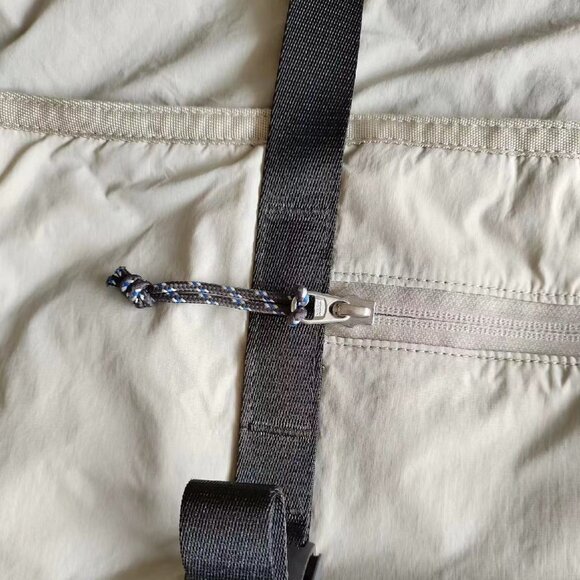 Authentic lululemon athletica double strap tote bag - Picture 4 of 4